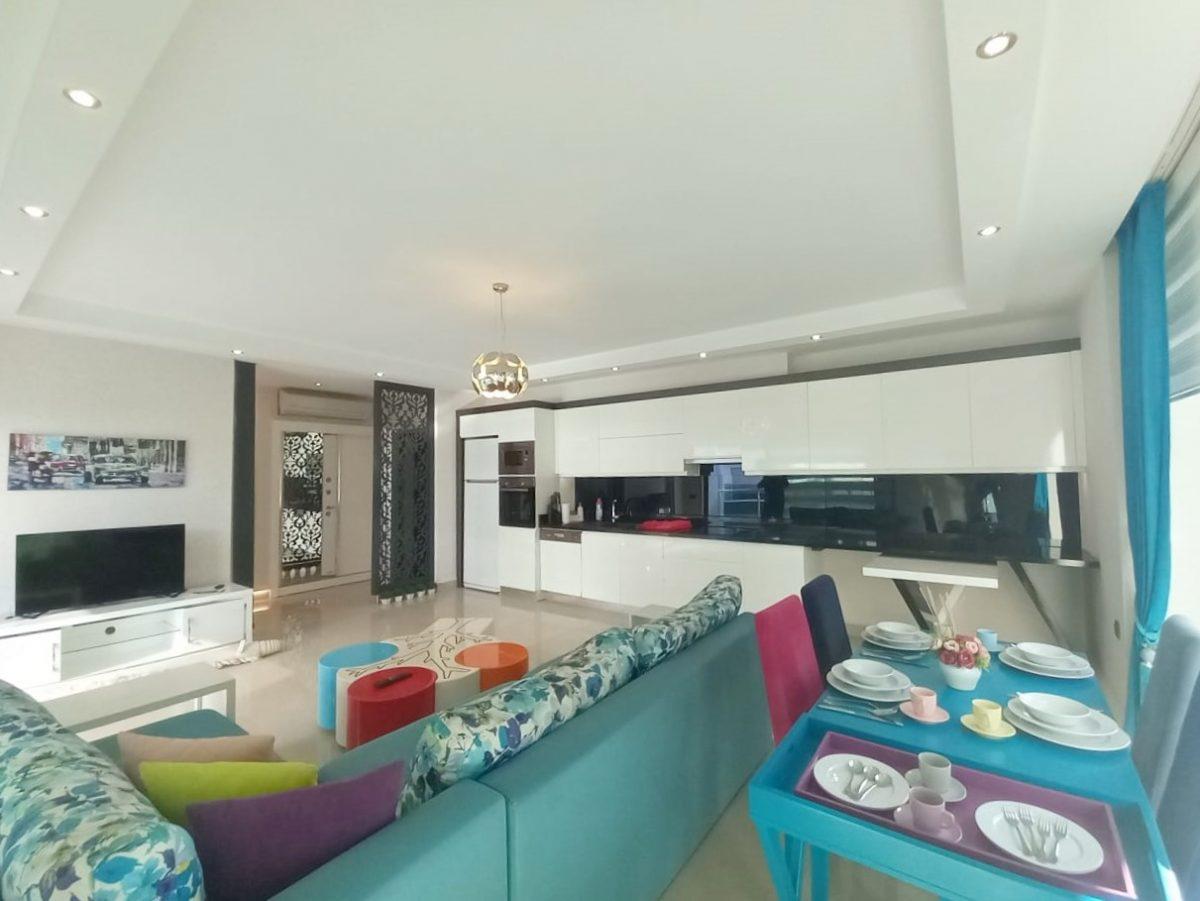 MAY2129 - Photo 6
