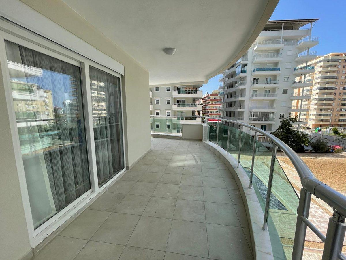 MAY2055 - Photo 13