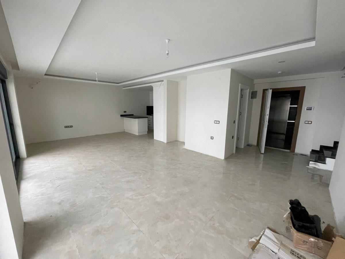 MAY2162 - Photo 29