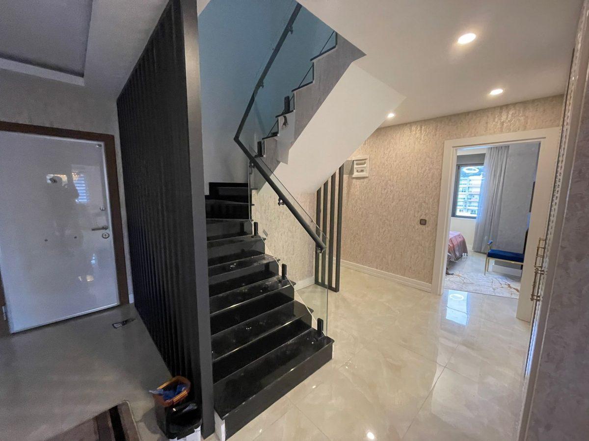 MAY2163 - Photo 21