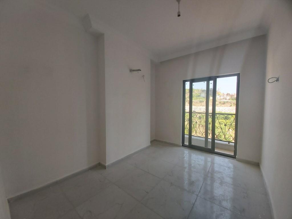 MAY2280 - Photo 10