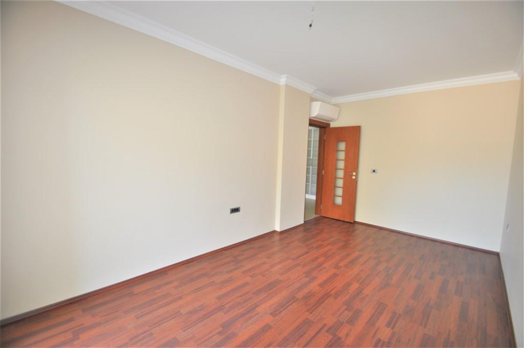 MAY2343 - Photo 19