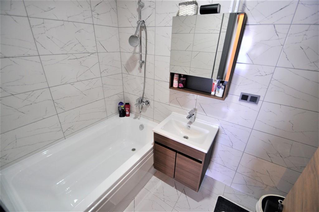 MAY2344 - Photo 35