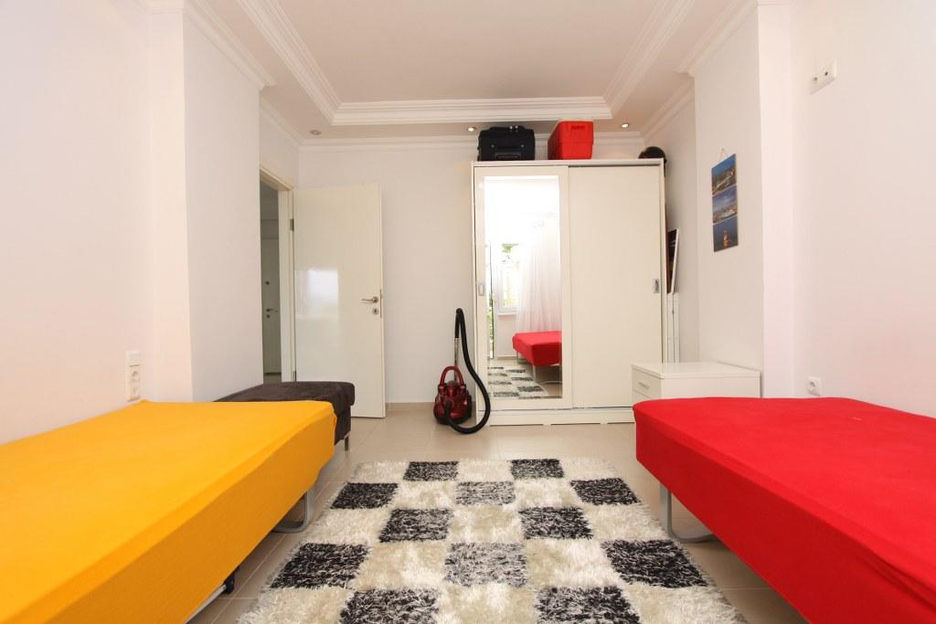 MAY2261 - Photo 27