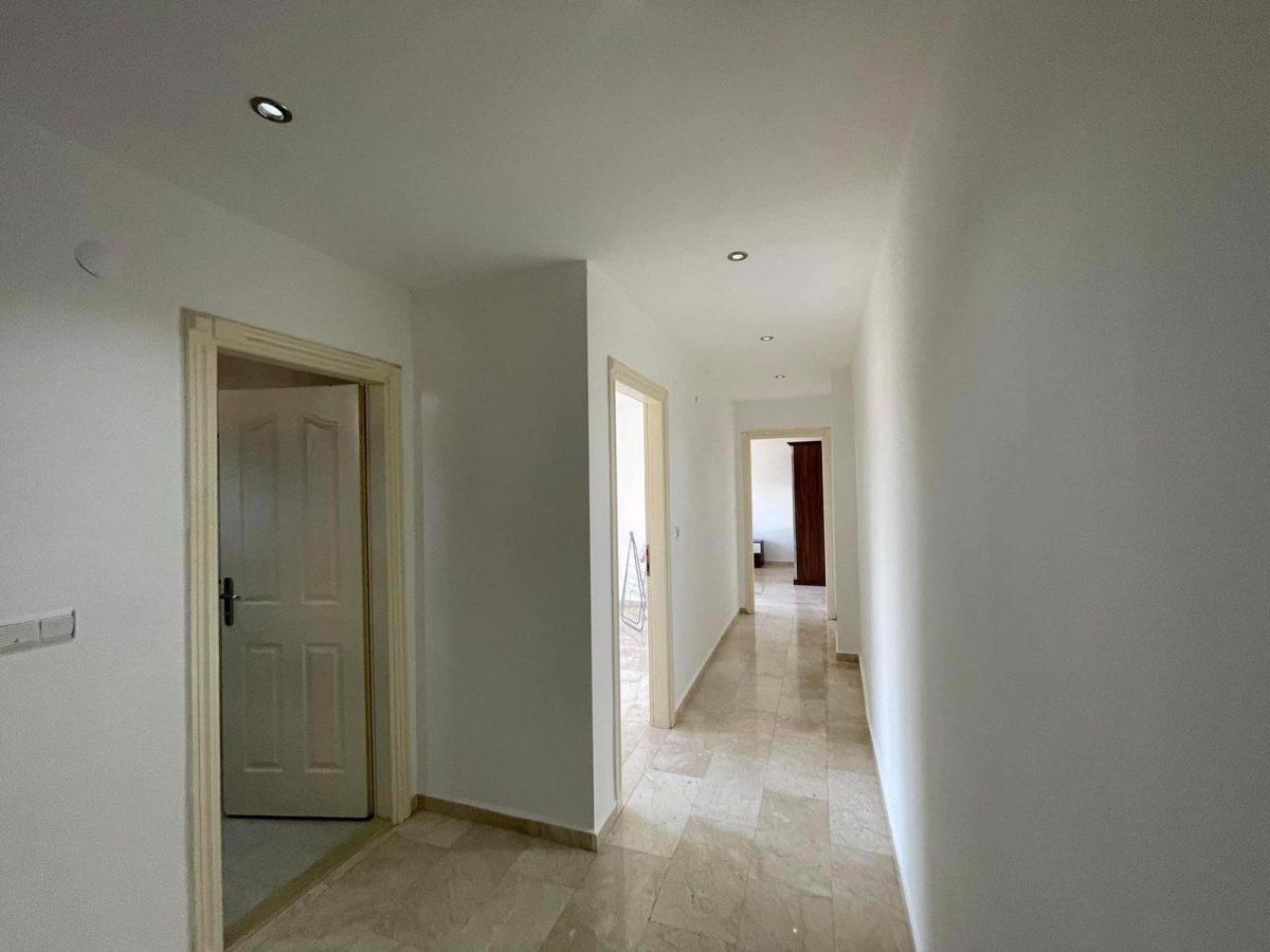 MAY2256 - Photo 13