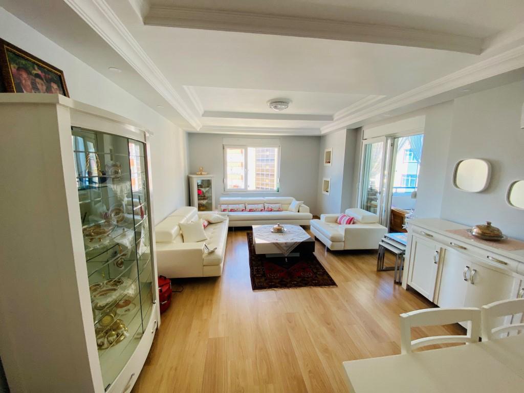 MAY2259 - Photo 1