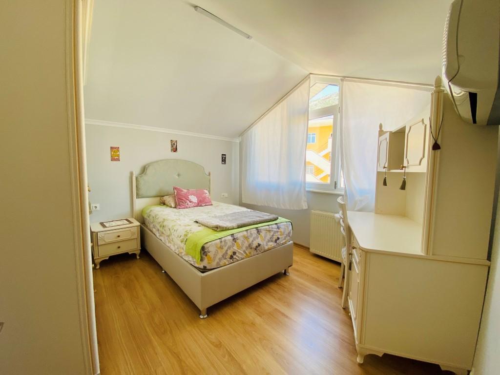 MAY2259 - Photo 11