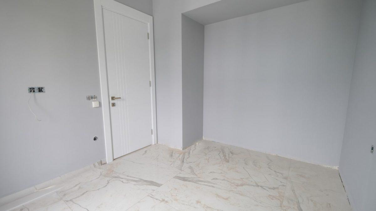 MAY2295 - Photo 18