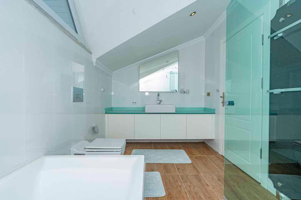 MAY2246 - Photo 25