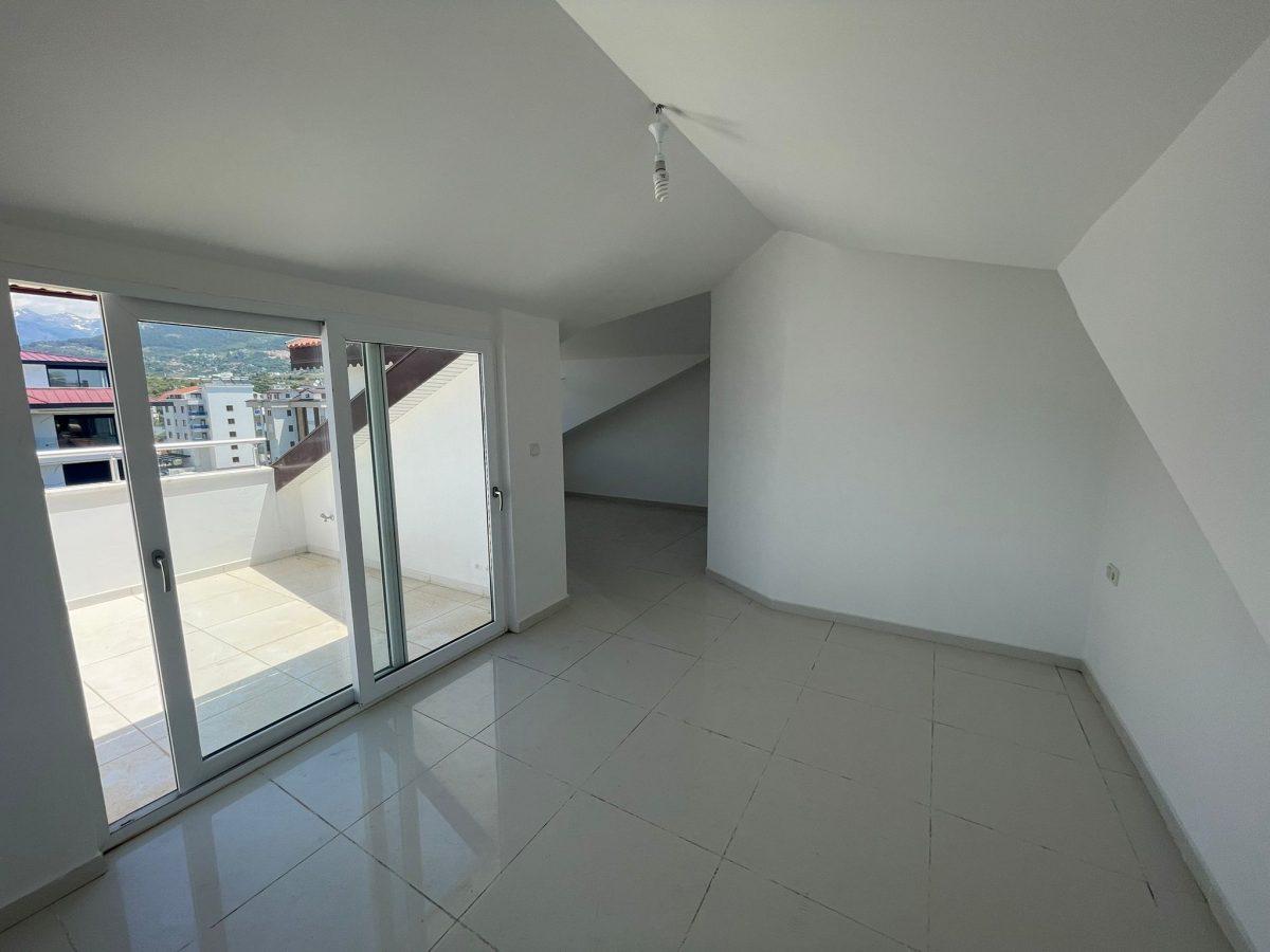 MAY2307 - Photo 10