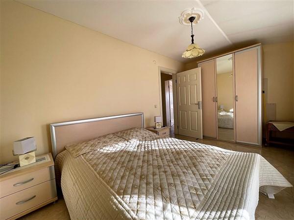 MAY2237 - Photo 12