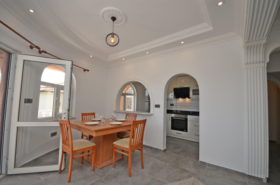 MAY2380 - Photo 17