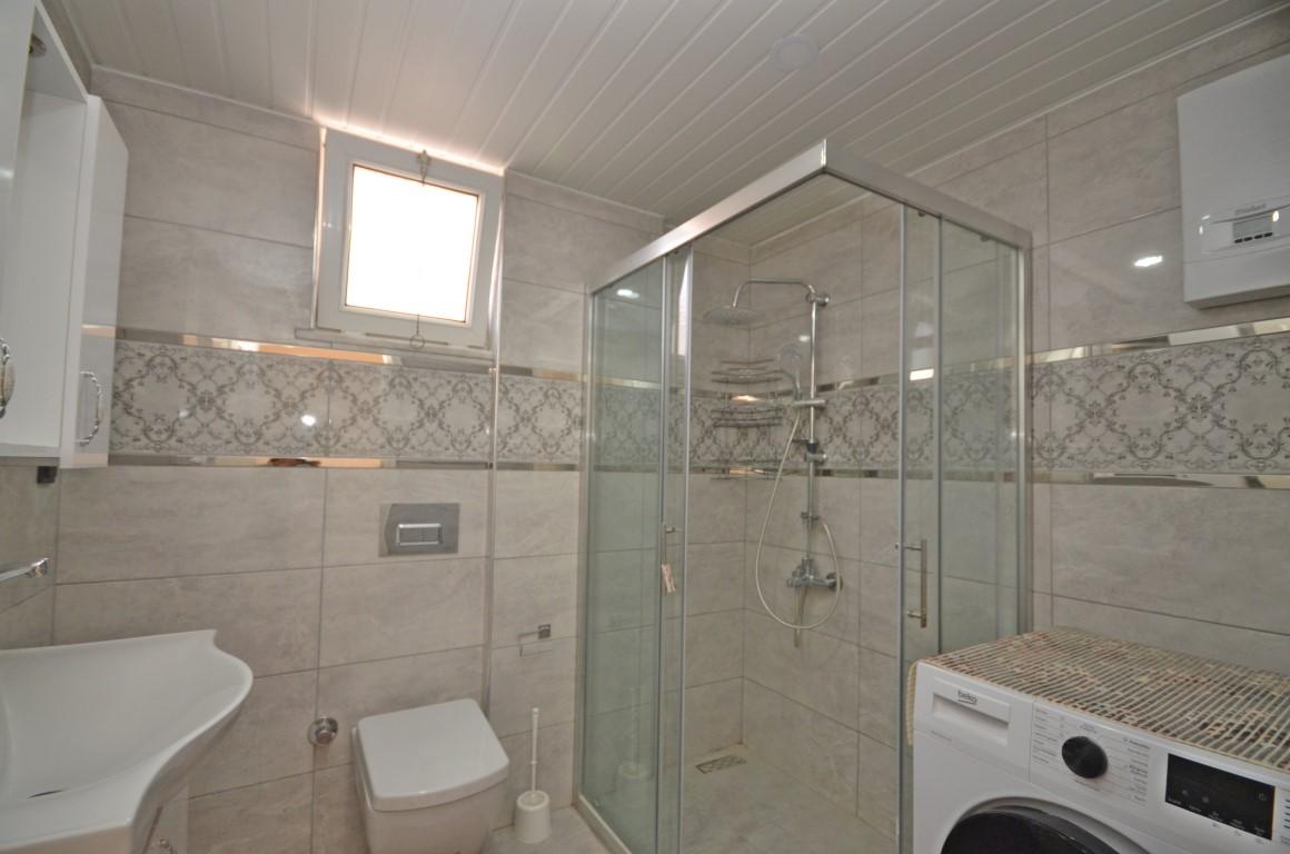 MAY2380 - Photo 11