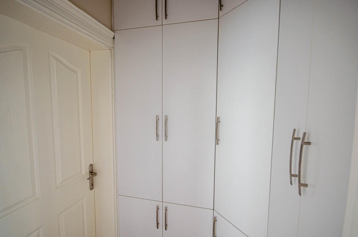 MAY2368 - Photo 32