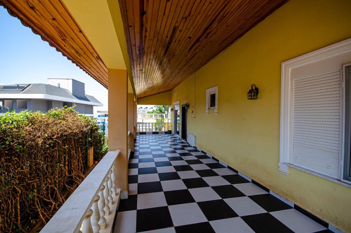 MAY2368 - Photo 11