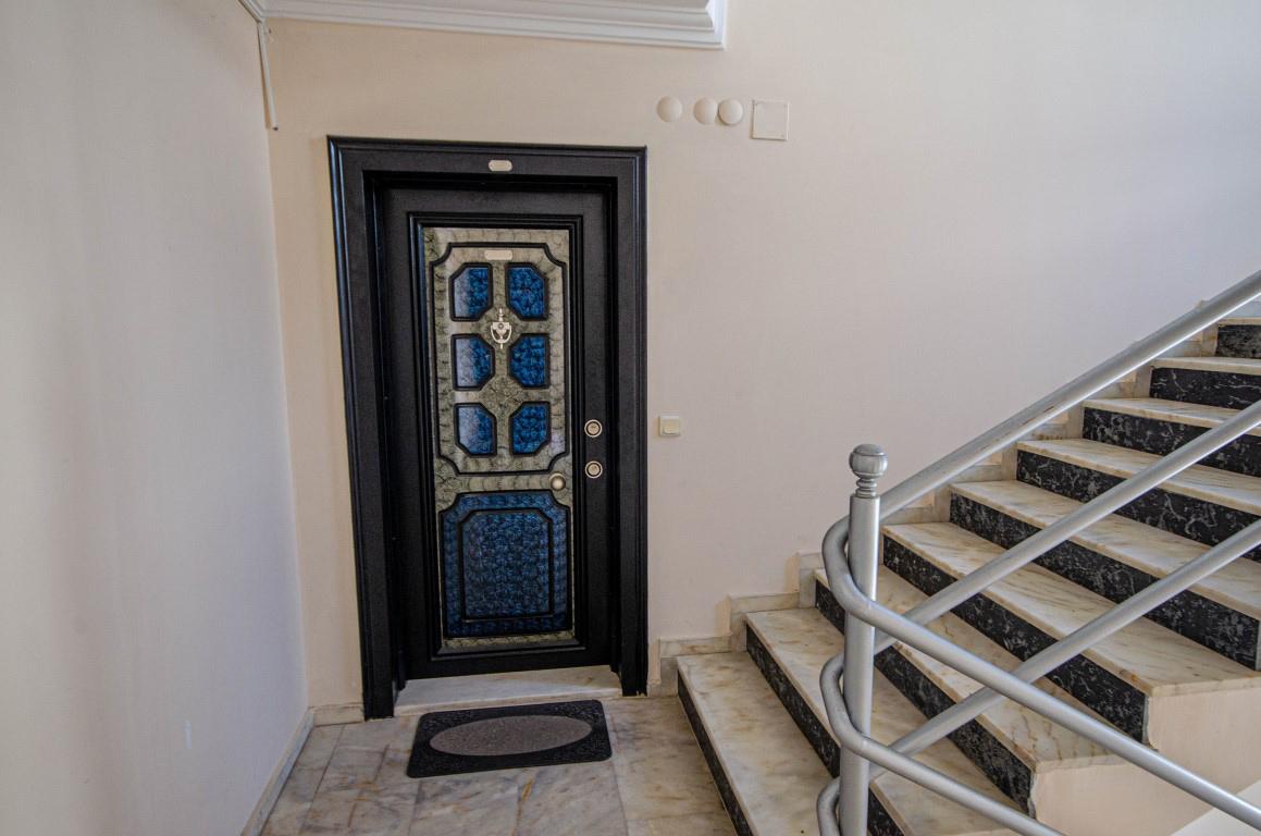 MAY2371 - Photo 17