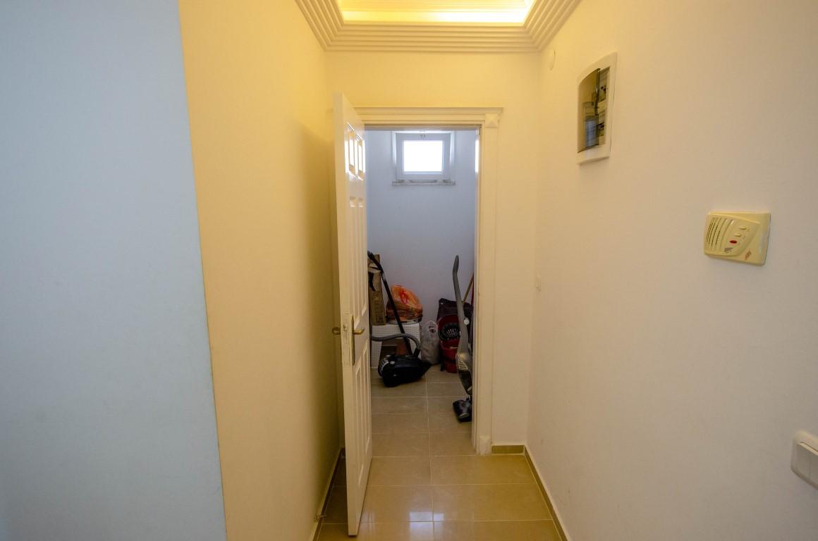 MAY2371 - Photo 4