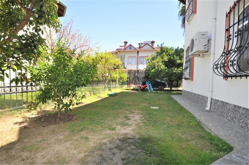 MAY2352 - Photo 4