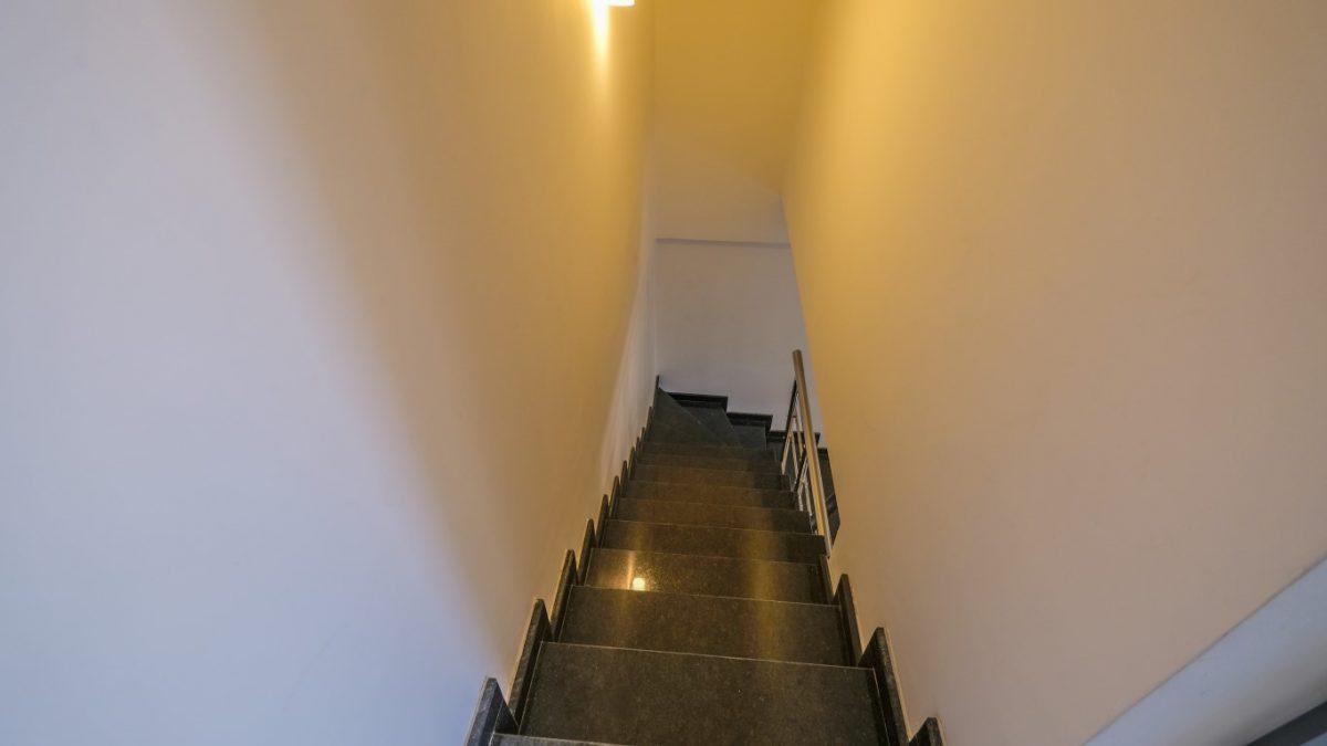 MAY2449 - Photo 21