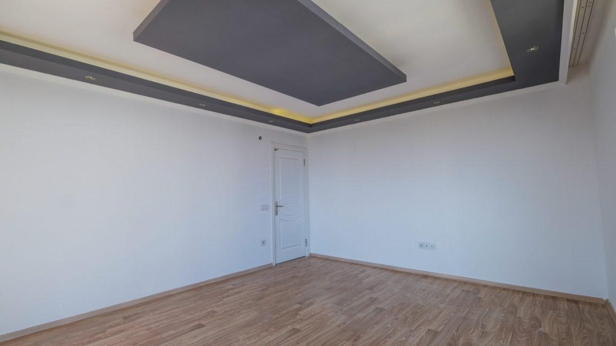 MAY2465 - Photo 11