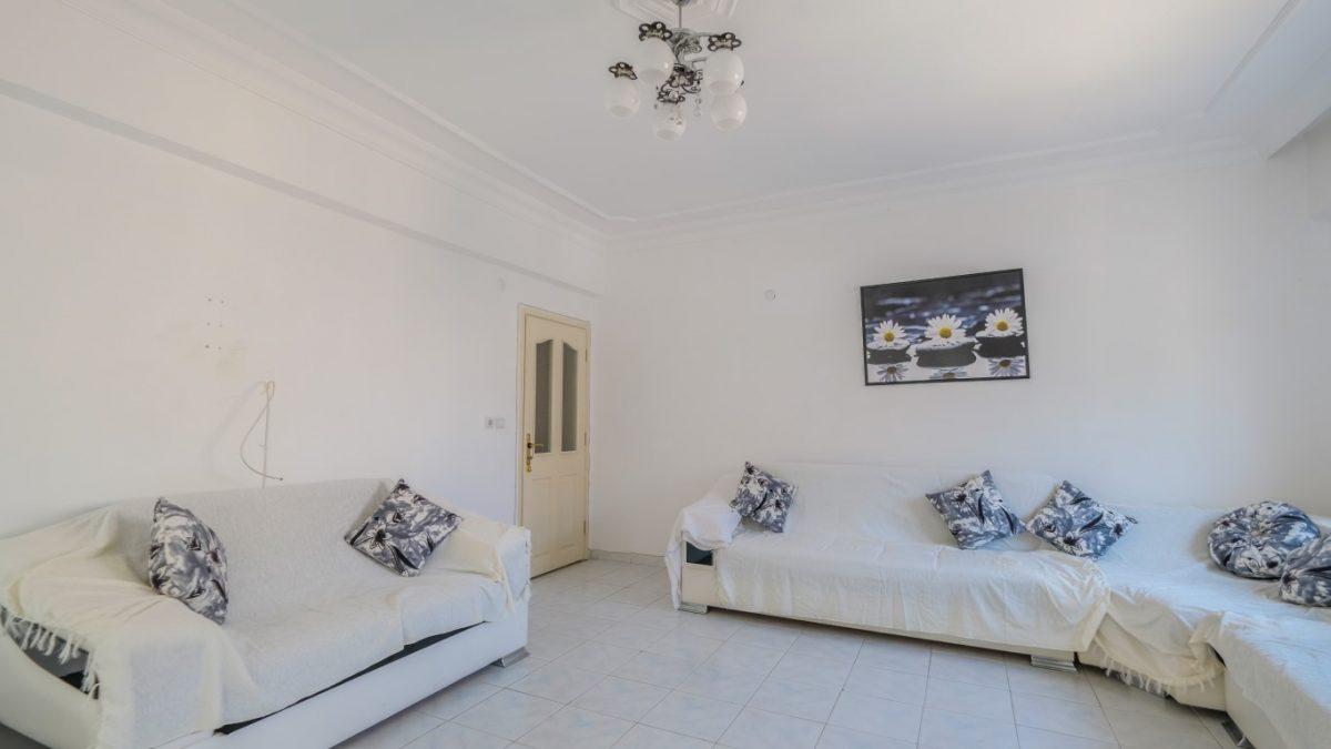 MAY2467 - Photo 2