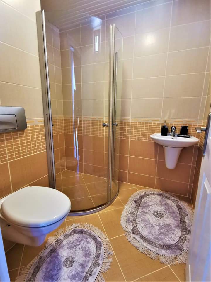 MAY2389 - Photo 22