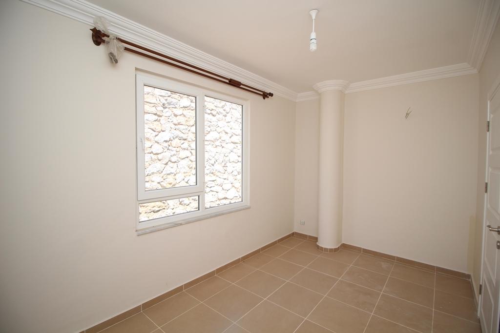 MAY2396 - Photo 21