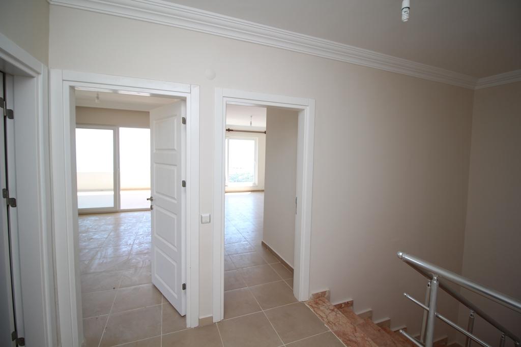 MAY2396 - Photo 23
