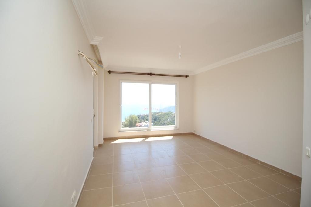 MAY2396 - Photo 24