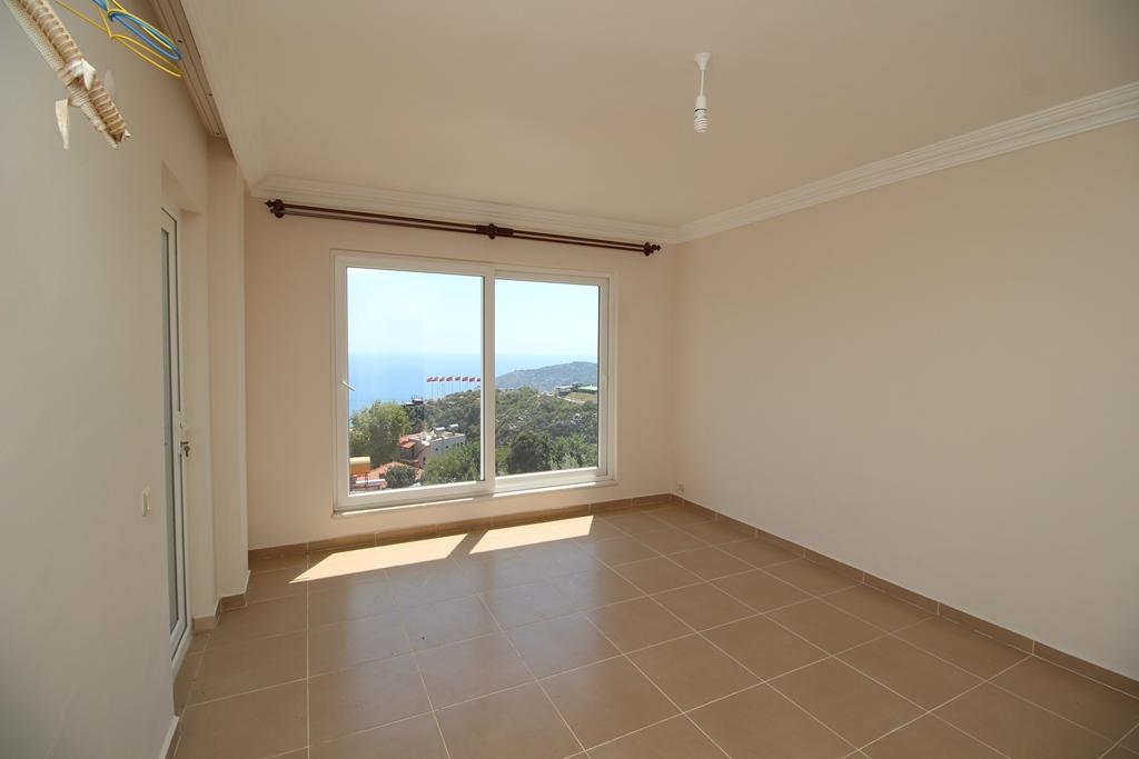 MAY2396 - Photo 26
