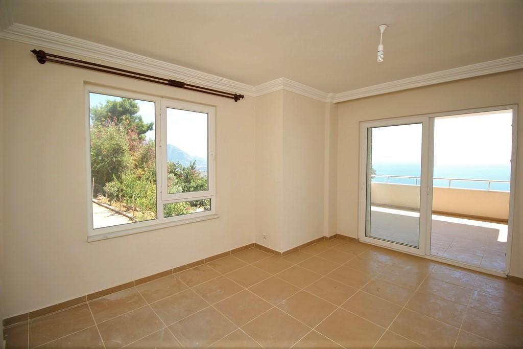 MAY2396 - Photo 31