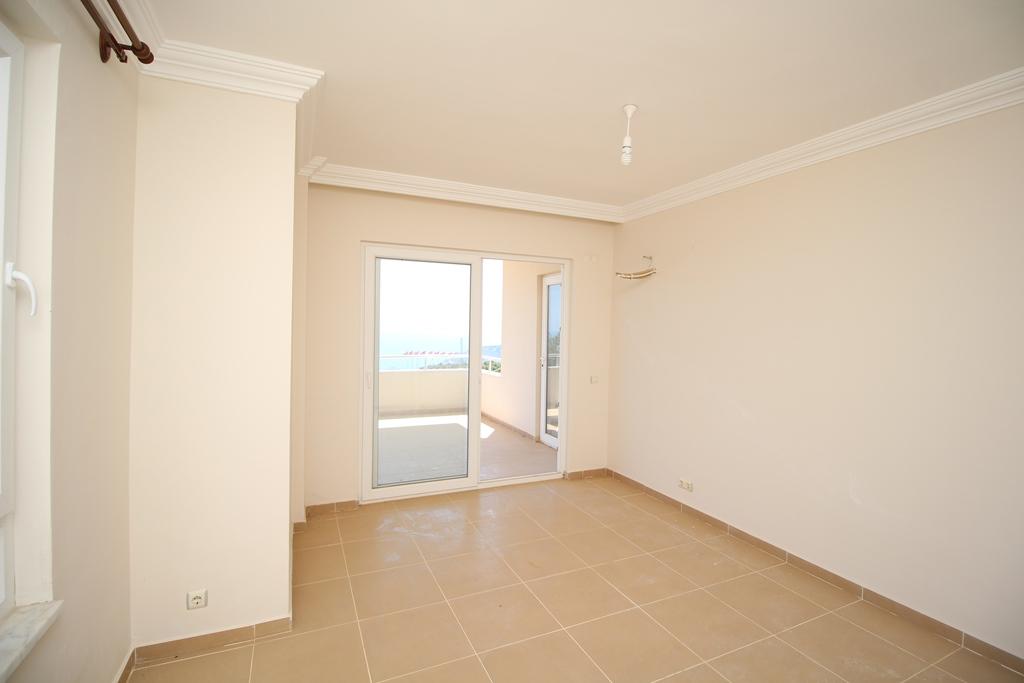 MAY2396 - Photo 32