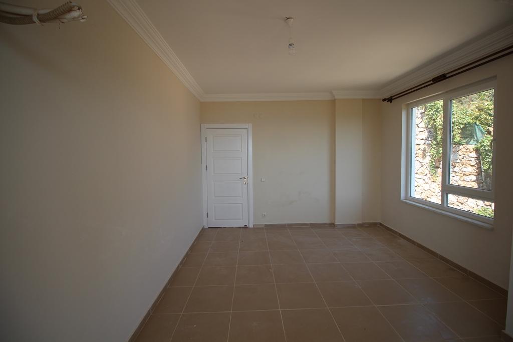 MAY2396 - Photo 33