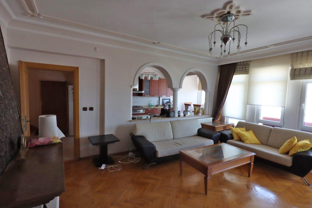 MAY2363 - Photo 2