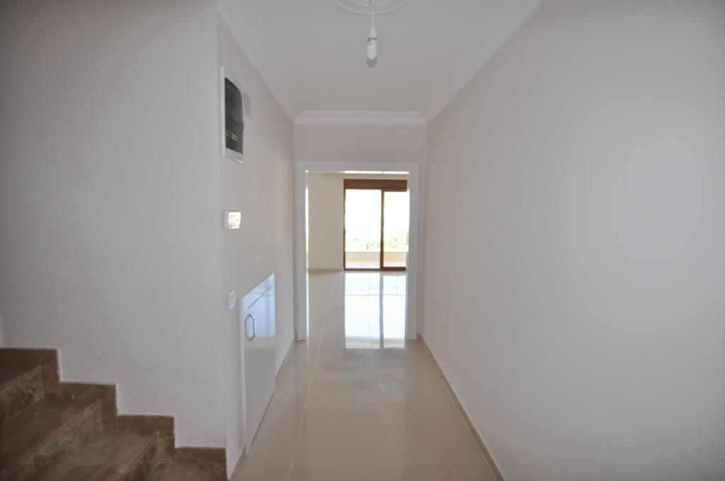 MAY2383 - Photo 18