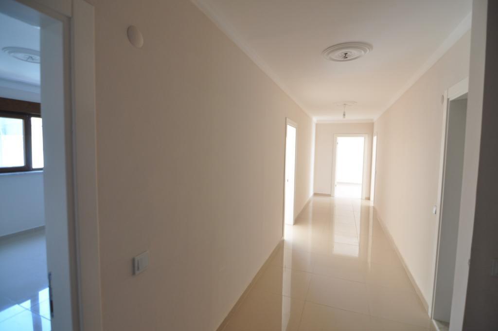 MAY2383 - Photo 26