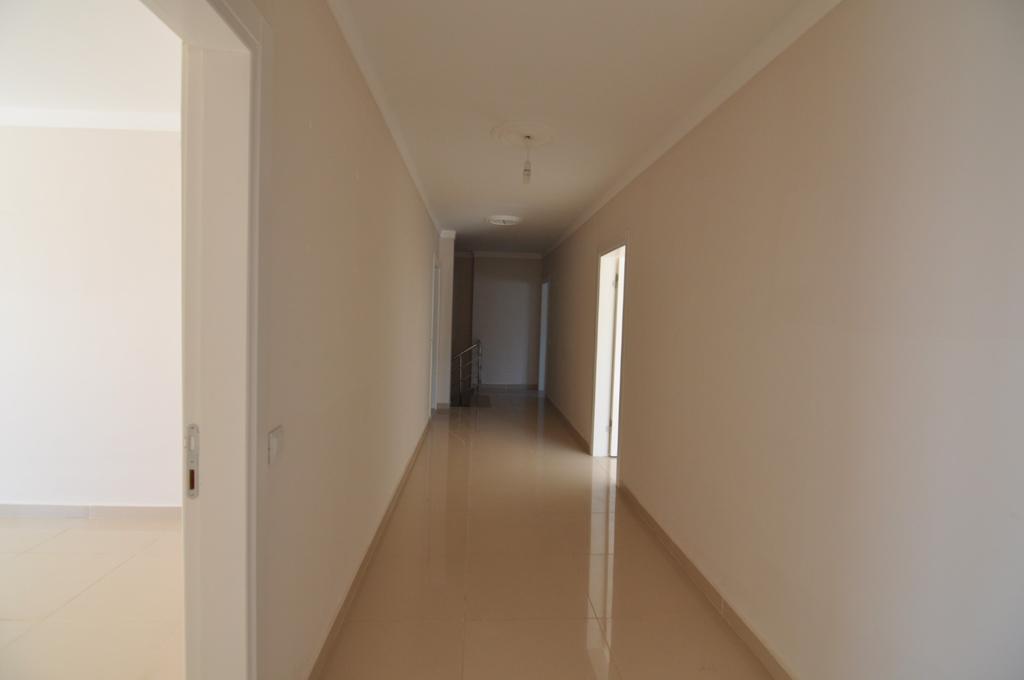MAY2383 - Photo 27