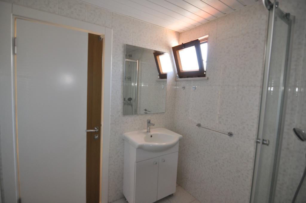 MAY2383 - Photo 48