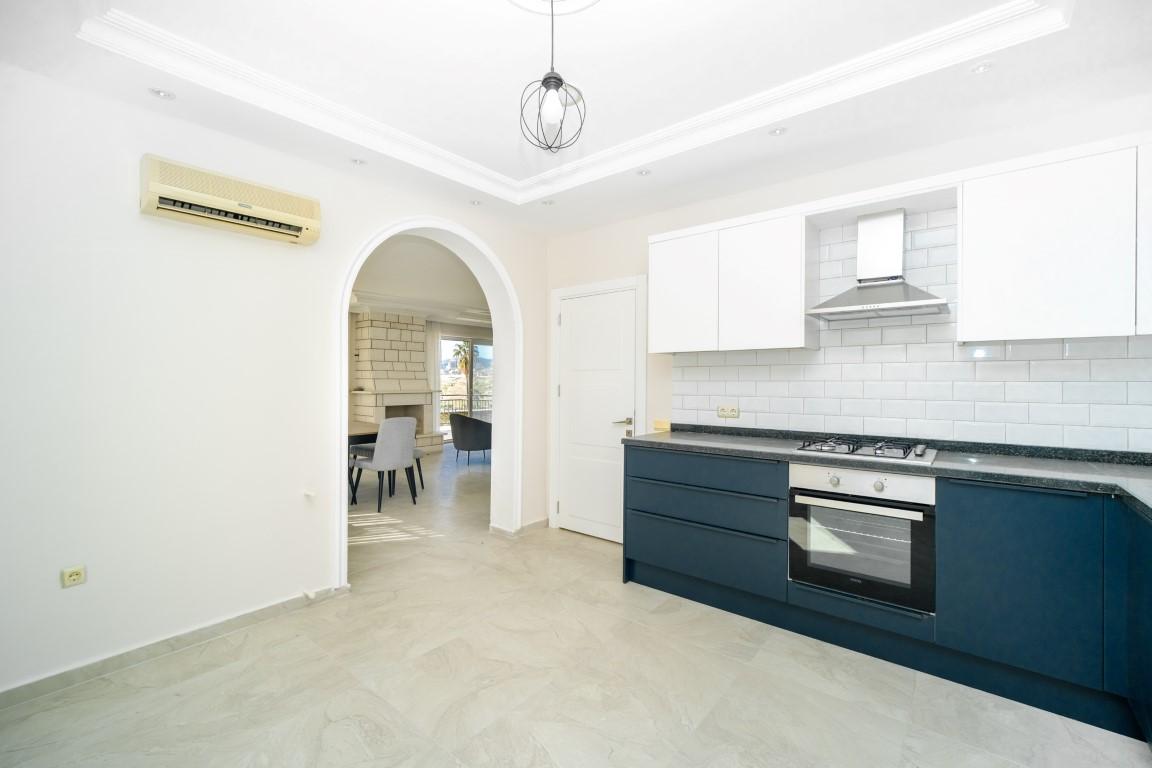 MAY2595 - Photo 19