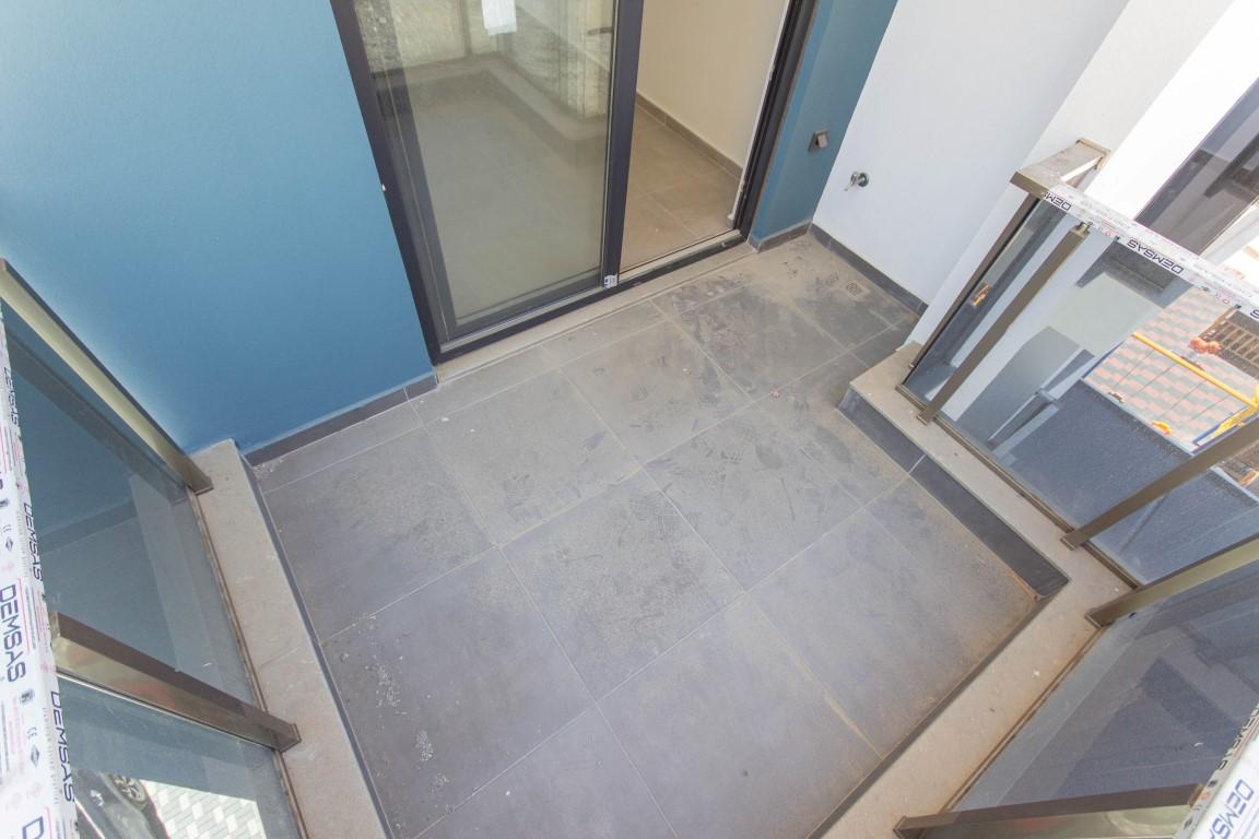 MAY2569 - Photo 24