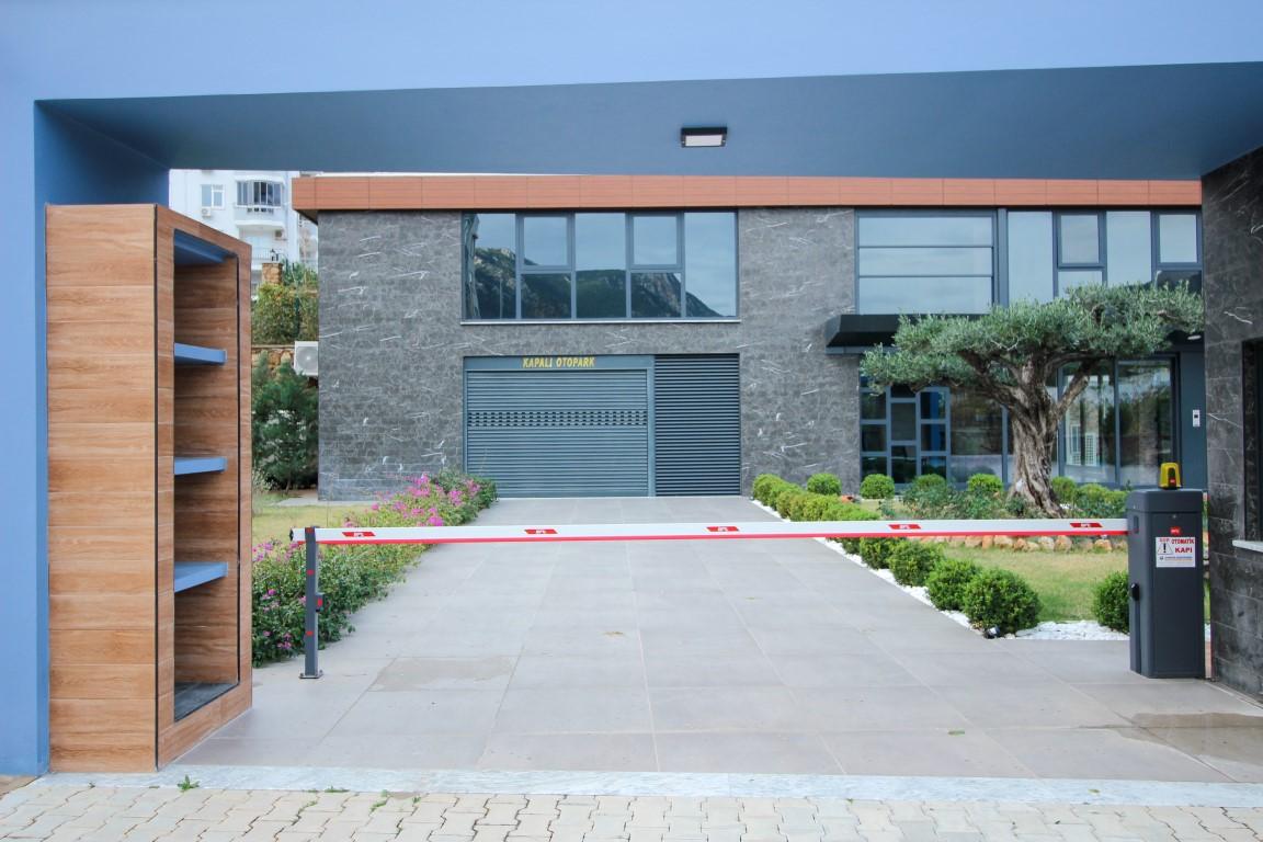 MAY2651 - Photo 2