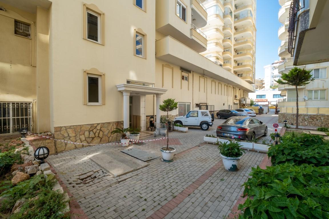 MAY2509 - Photo 6