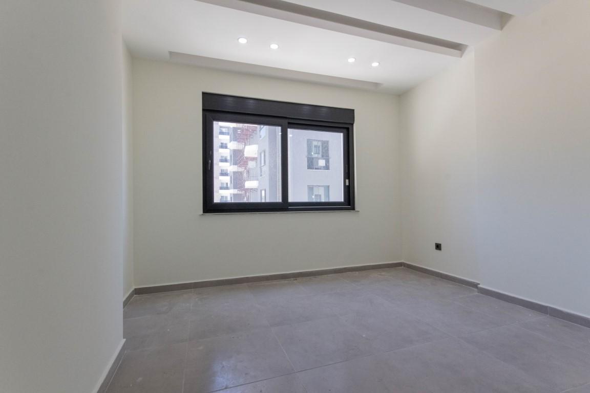 MAY2569 - Photo 26