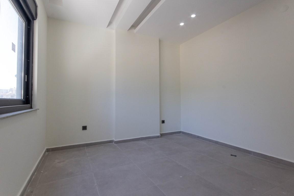 MAY2569 - Photo 27