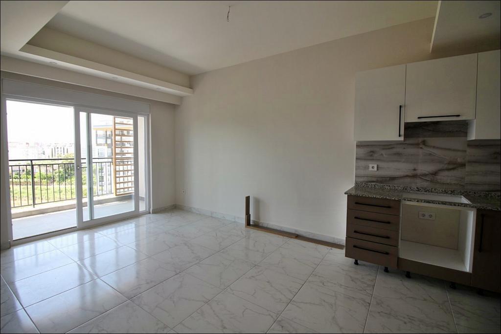MAY2532 - Photo 13