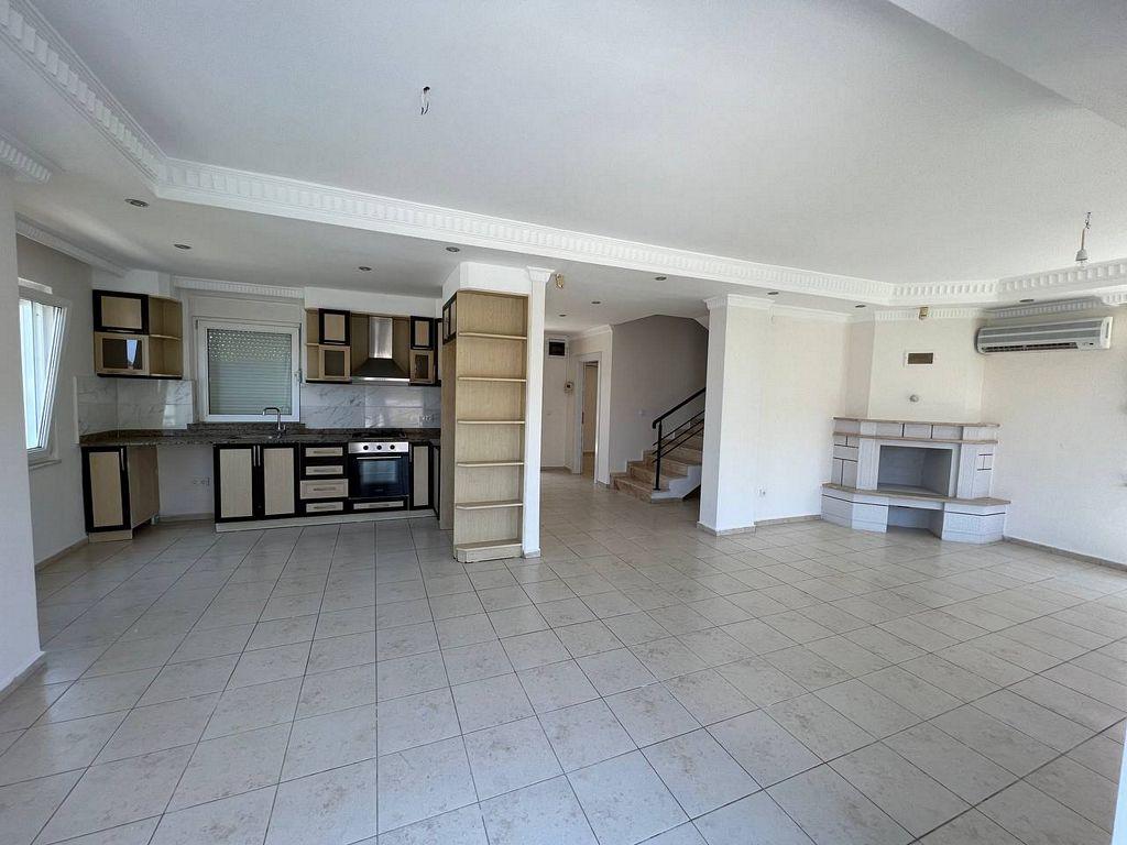 MAY2575 - Photo 15