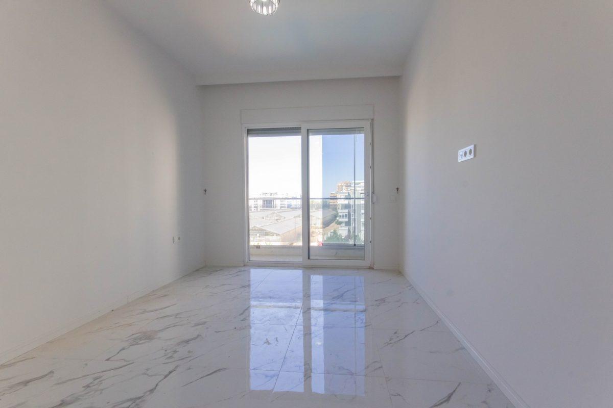 MAY2560 - Photo 21
