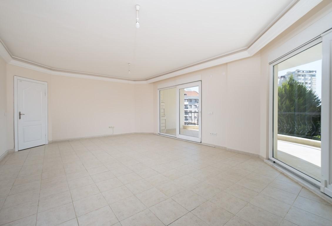 MAY2503 - Photo 20