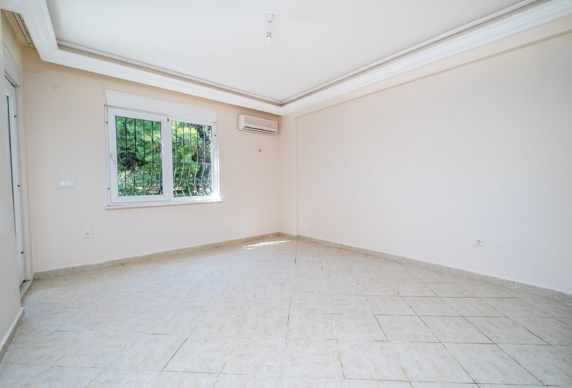 MAY2503 - Photo 29