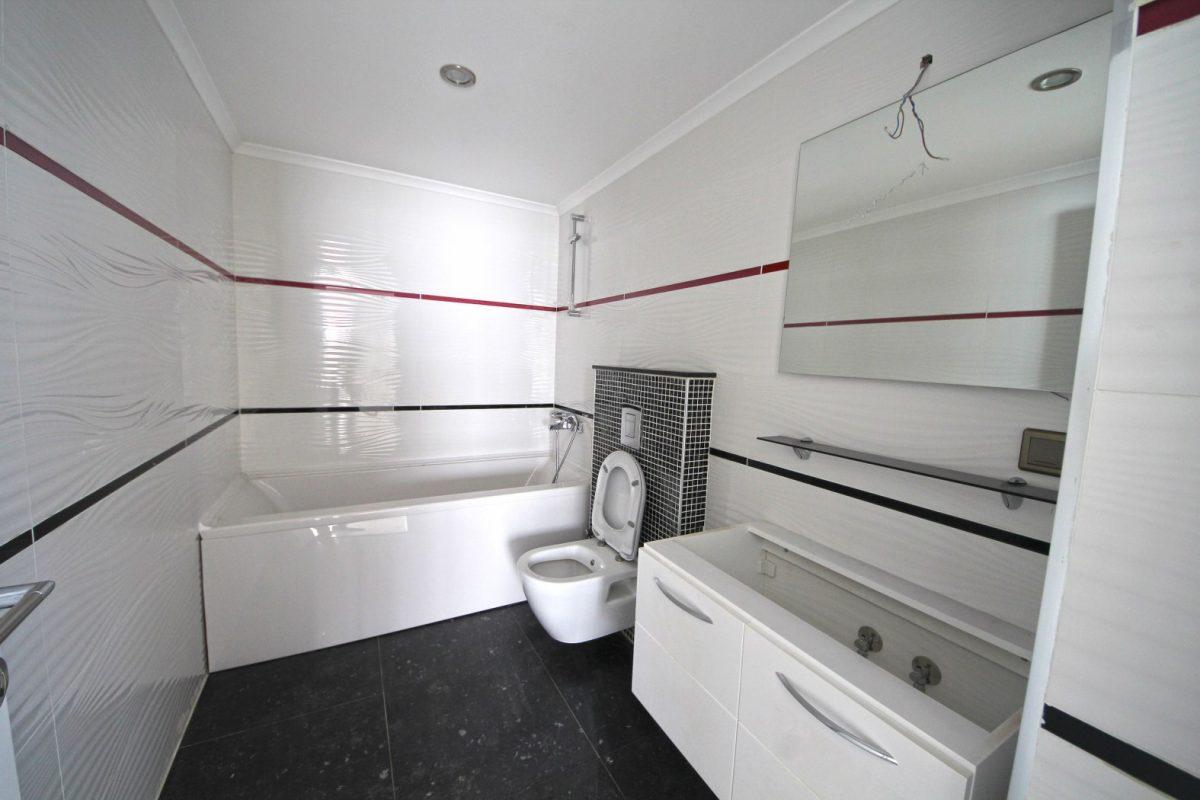 MAY2540 - Photo 13